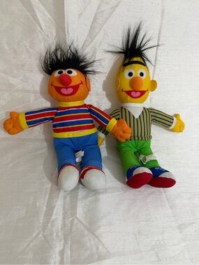 Sesame Street Ernie & Bert Plush Duo Stuffed Animals Vintage Toy Set